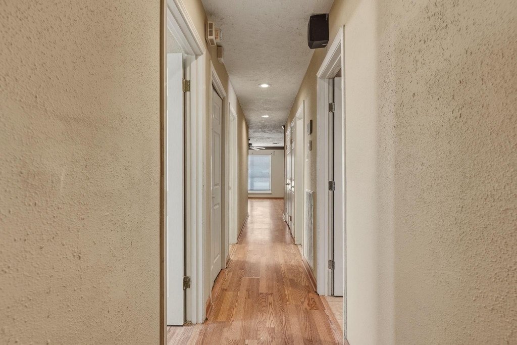 5211 Court Road - Photo 13