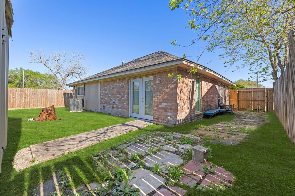 5211 Court Road - Photo 33