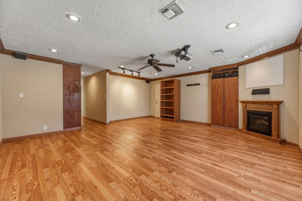 5211 Court Road - Photo 10