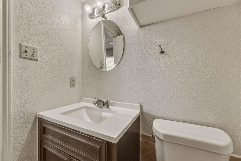 5211 Court Road - Photo 25