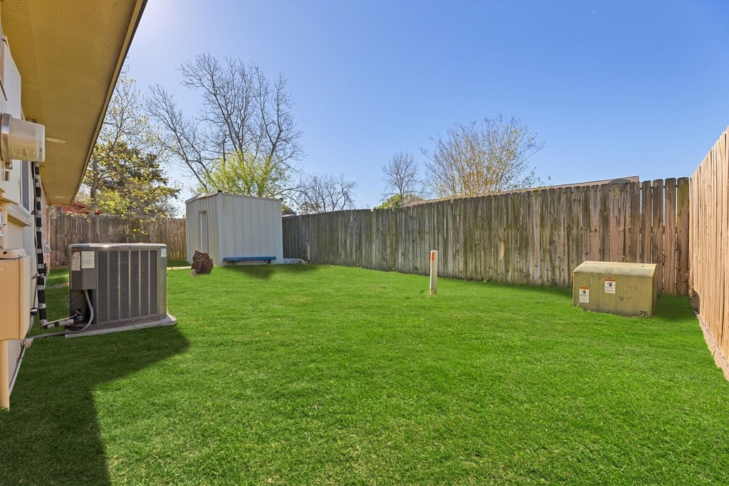 5211 Court Road - Photo 34