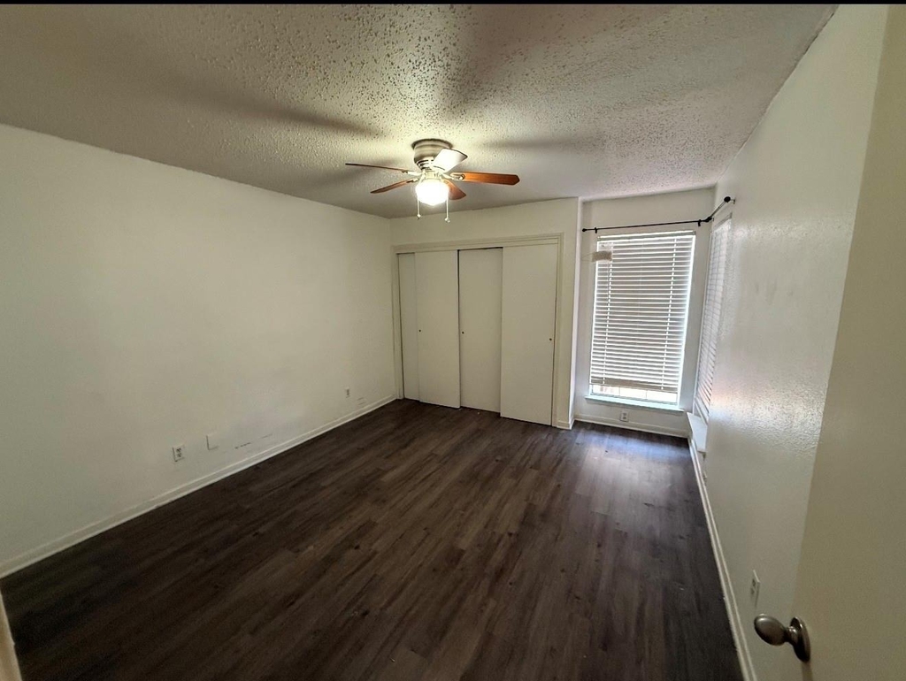2610 Encina Dr - Photo 11