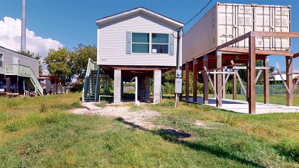 435 16th Street - Photo 0