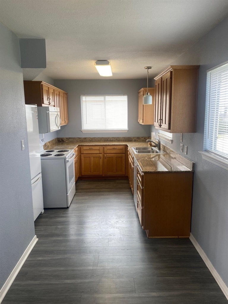 16712 Fletcher Christian Road - Photo 6