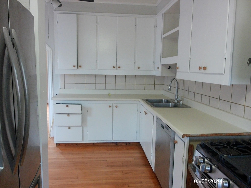 4619 Avenue S Alley S - Photo 11