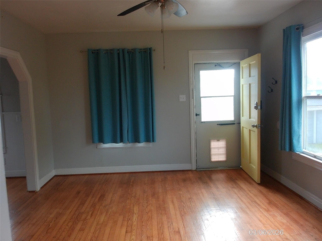 4619 Avenue S Alley S - Photo 1