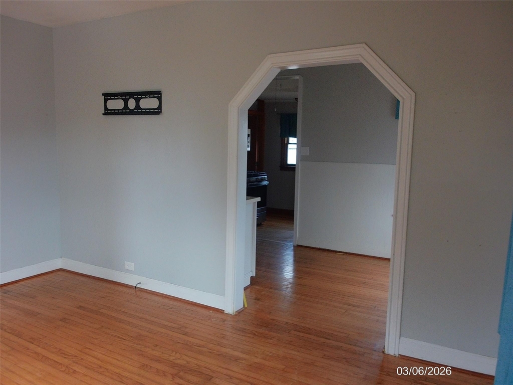 4619 Avenue S Alley S - Photo 2