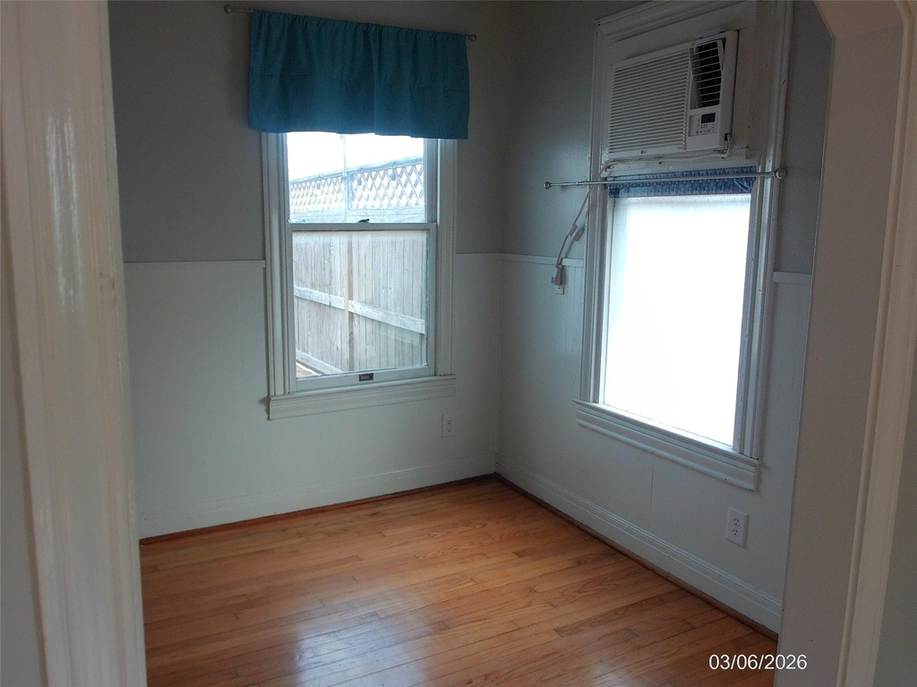 4619 Avenue S Alley S - Photo 4