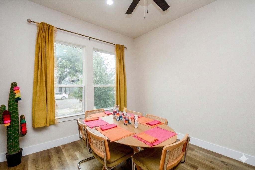 1504 Evelyn Street - Photo 4