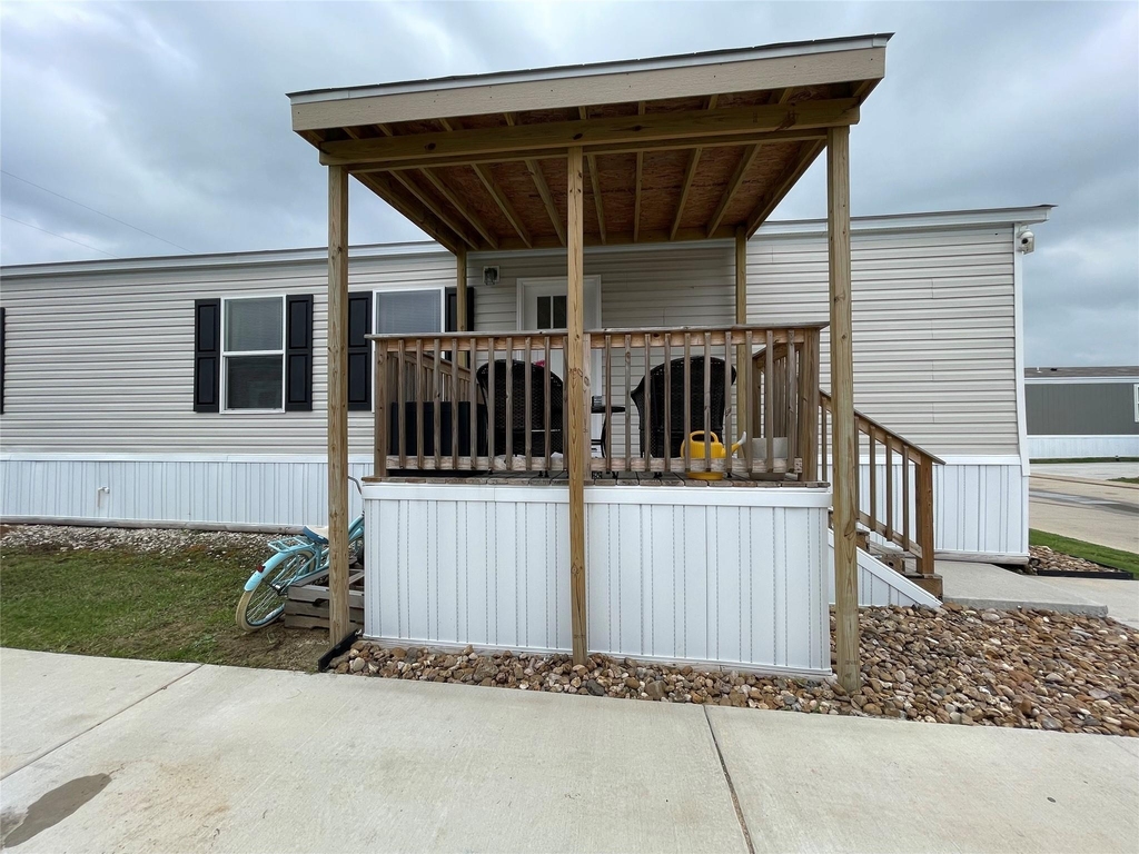 20410 Telge Road - Photo 1