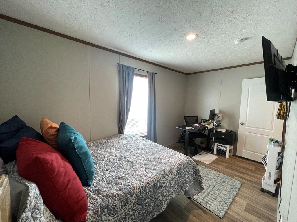 20410 Telge Road - Photo 10