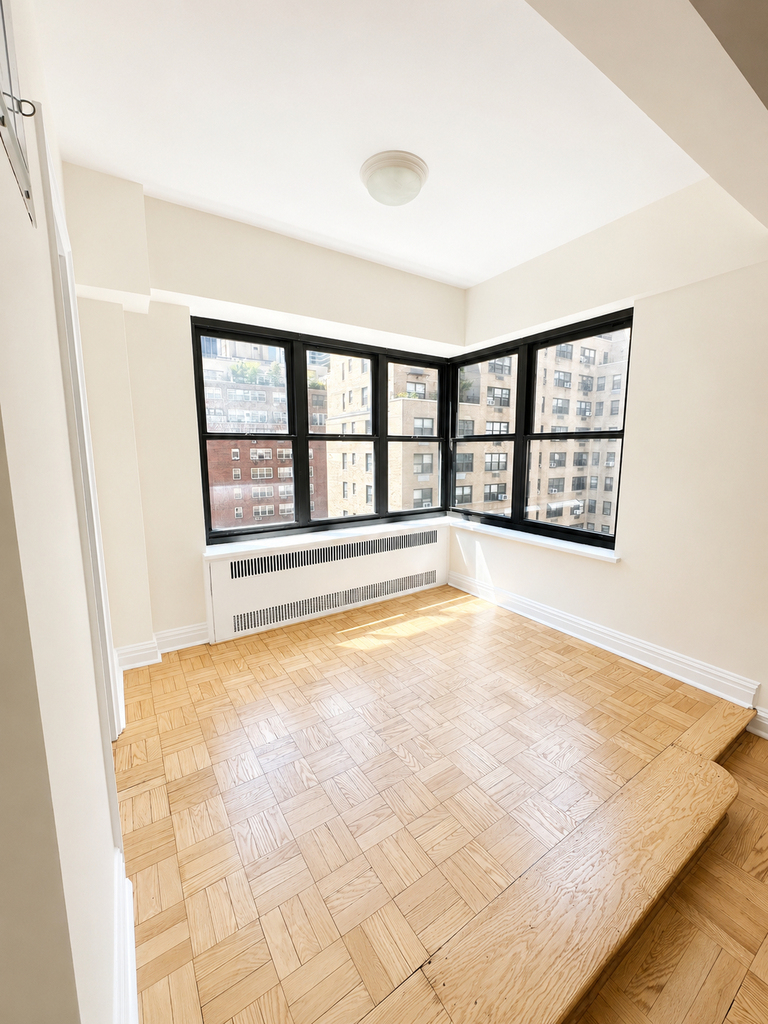East 56th Street - Photo 3