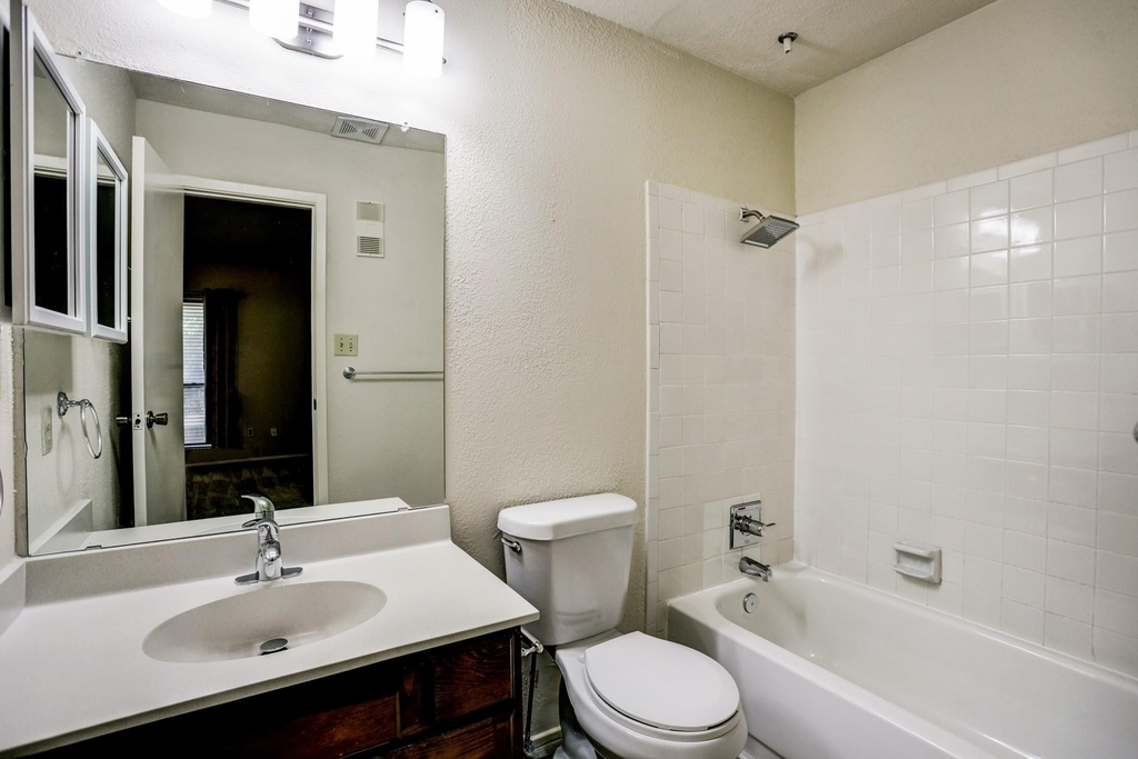 1881 Bering Drive - Photo 28
