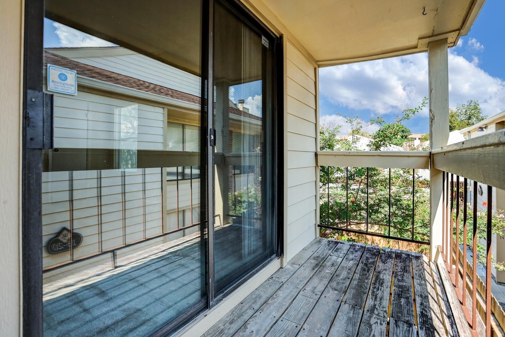 1881 Bering Drive - Photo 35