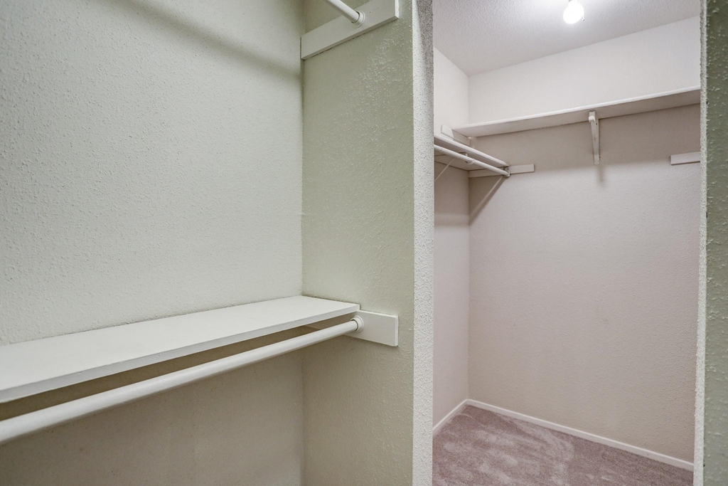 1881 Bering Drive - Photo 29