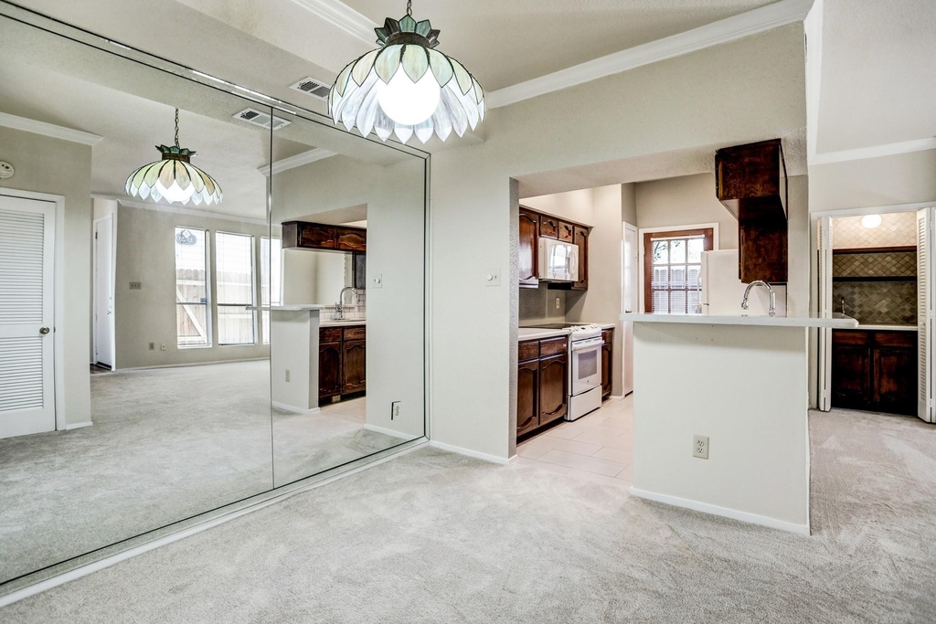 1881 Bering Drive - Photo 7