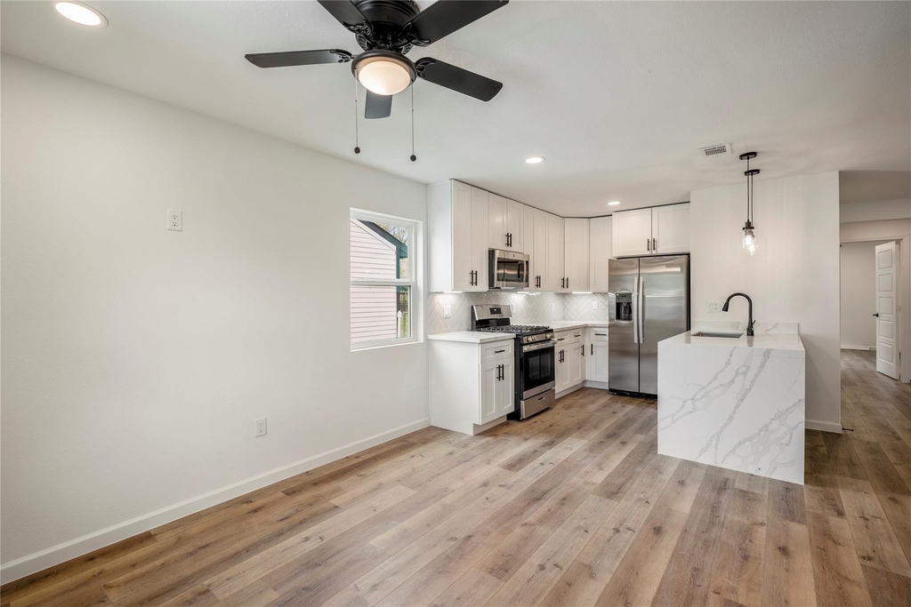 3923 Alsace Street - Photo 4