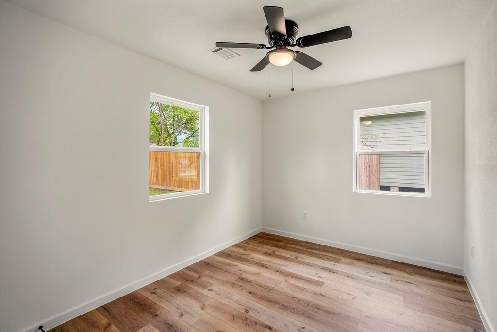 3923 Alsace Street - Photo 25
