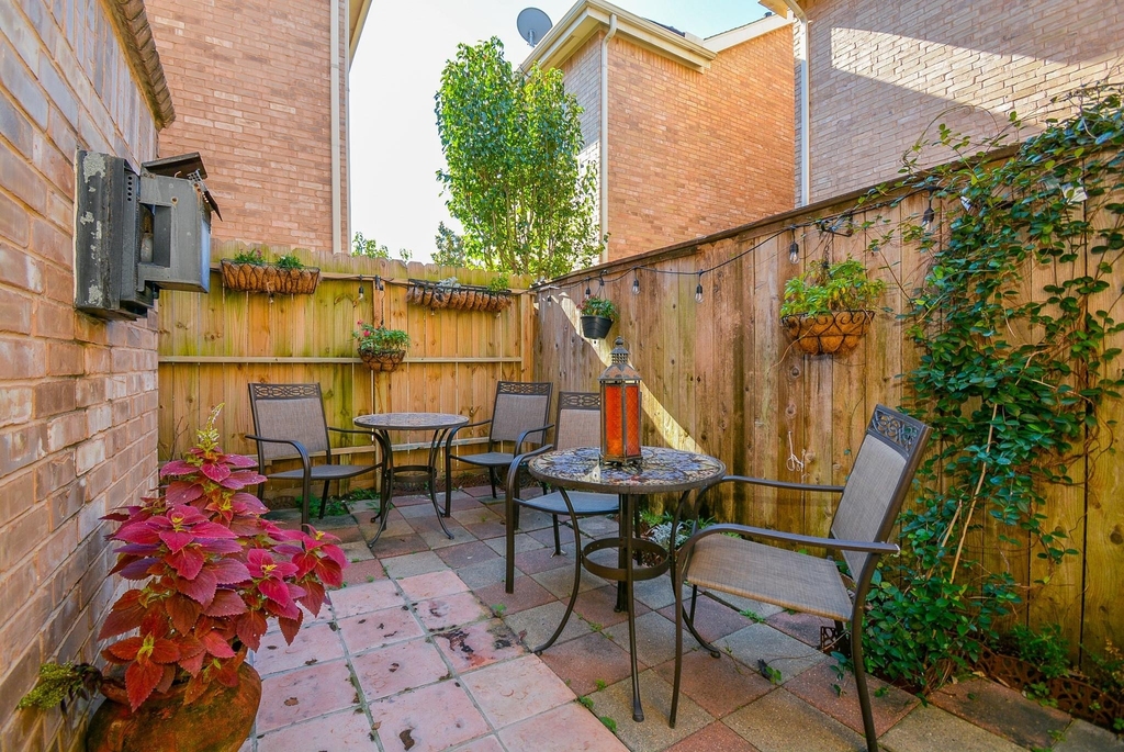 3206 E Park At Beverly Hills - Photo 34