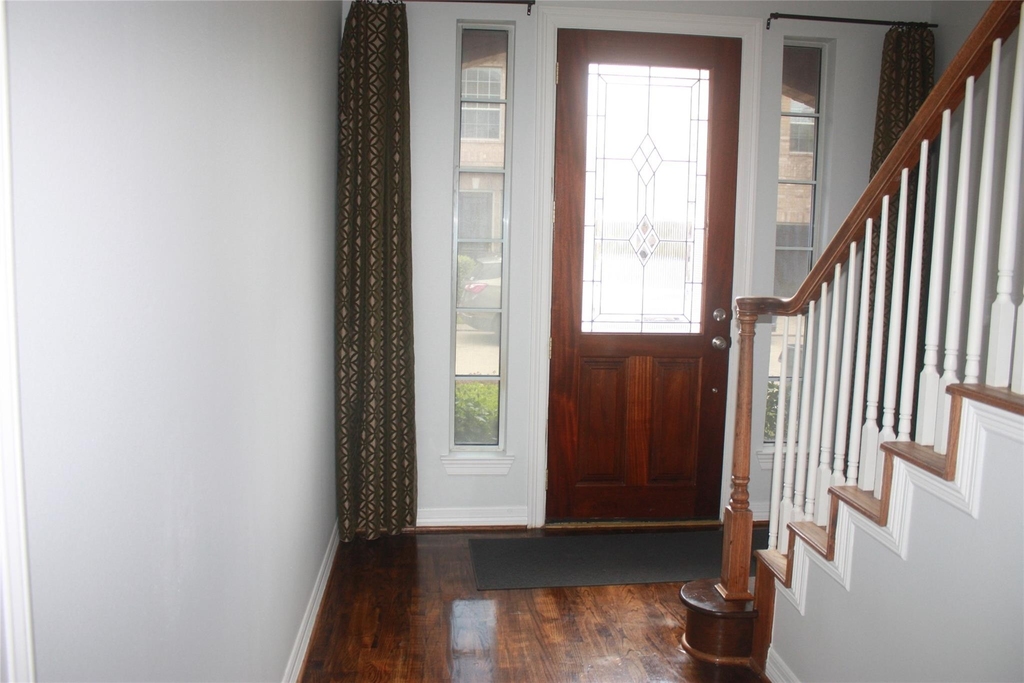 3206 E Park At Beverly Hills - Photo 3