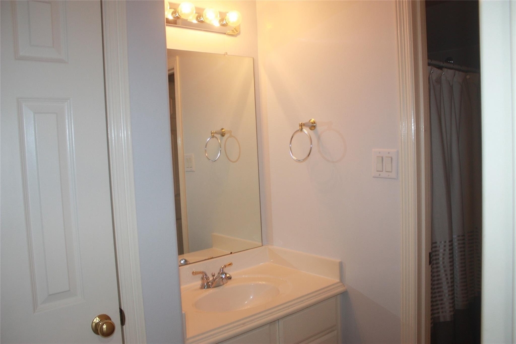 3206 E Park At Beverly Hills - Photo 32