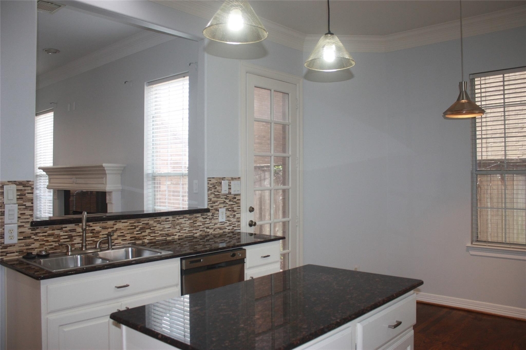 3206 E Park At Beverly Hills - Photo 5