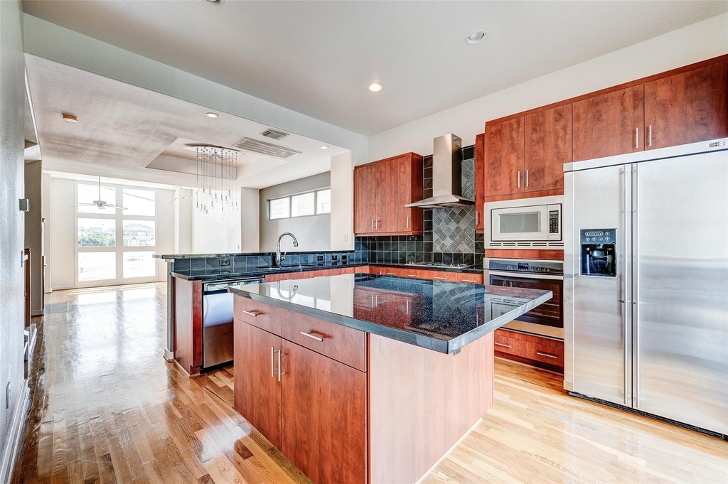 1729 Reinerman Street - Photo 17