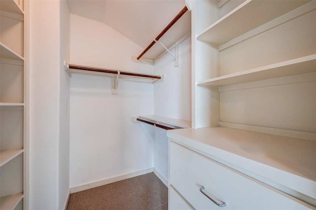 1729 Reinerman Street - Photo 24