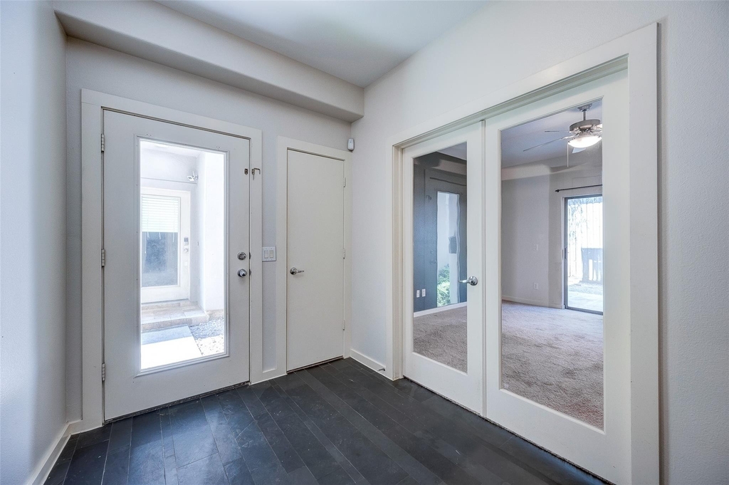 1729 Reinerman Street - Photo 4