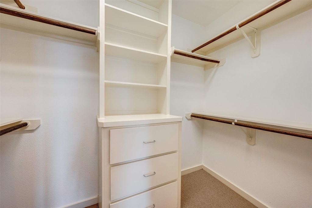 1729 Reinerman Street - Photo 27