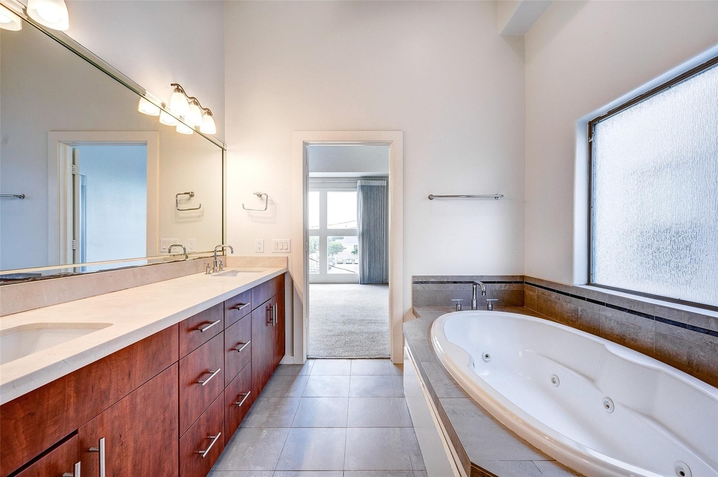 1729 Reinerman Street - Photo 28