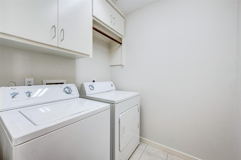1729 Reinerman Street - Photo 20
