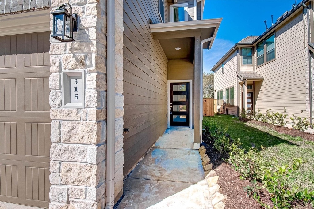 315 N Spotted Fern Drive - Photo 1