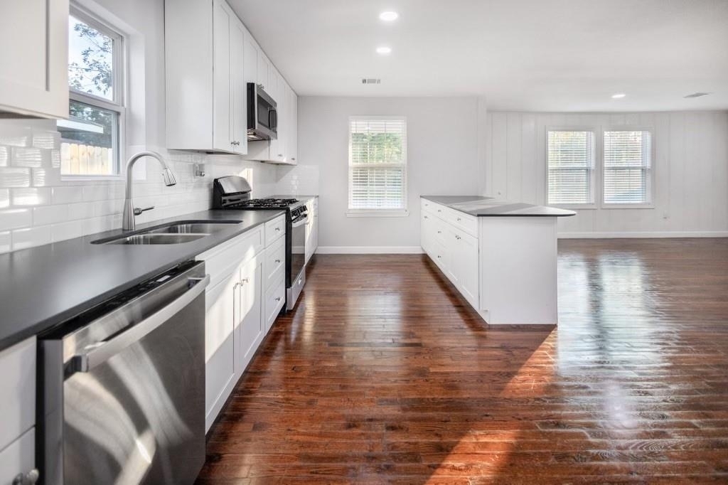 3234 Berry Street - Photo 12