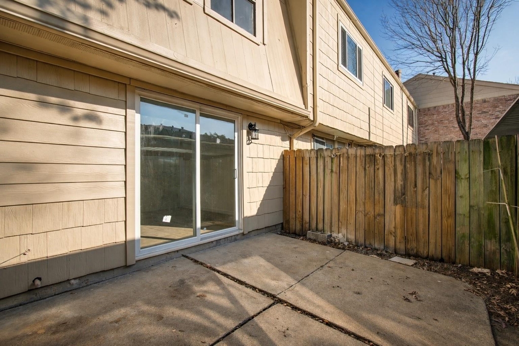 7902 Grove Ridge Drive - Photo 15