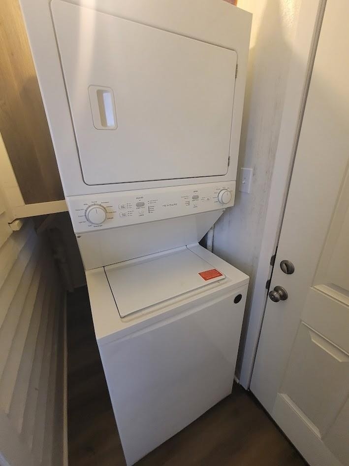 723 Sealy Street - Photo 11