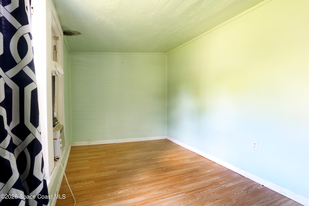317 Pineda Street - Photo 2