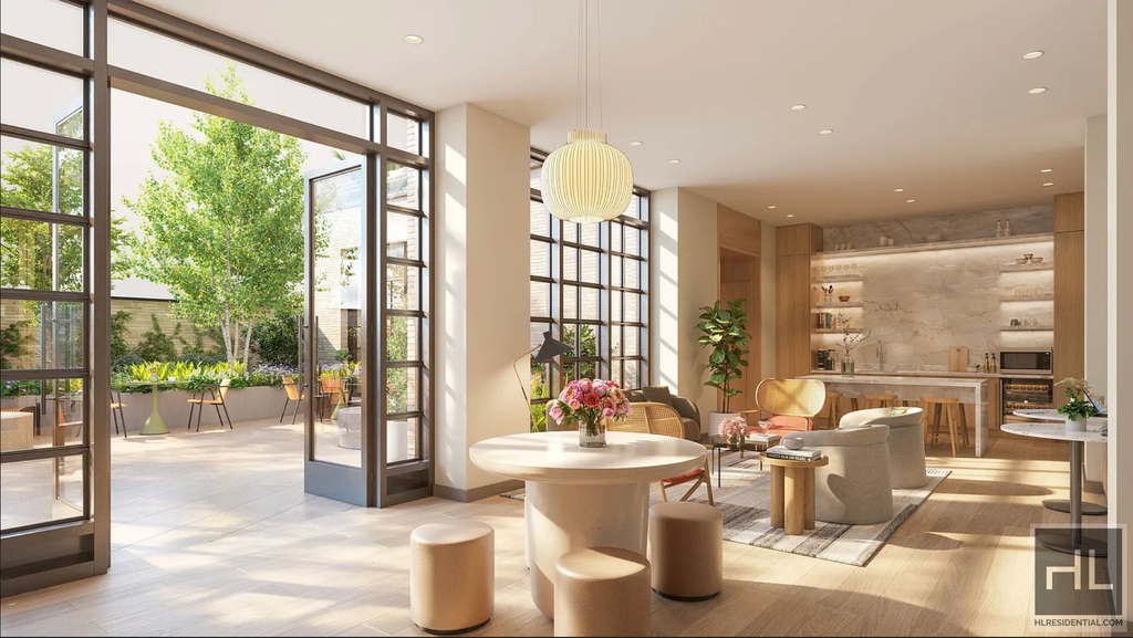 East 50 Street - Photo 5