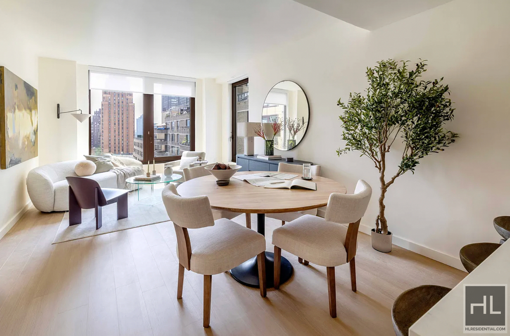East 50 Street - Photo 1