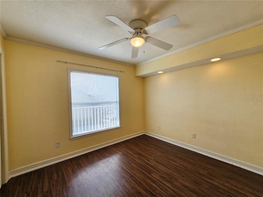 119 N Evergreen Avenue - Photo 10