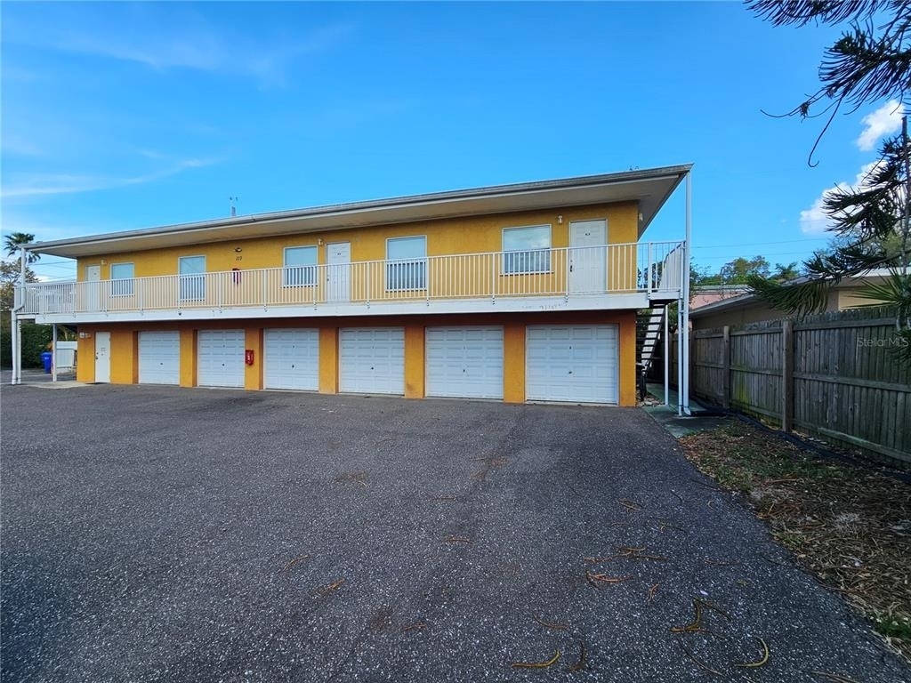 119 N Evergreen Avenue - Photo 2