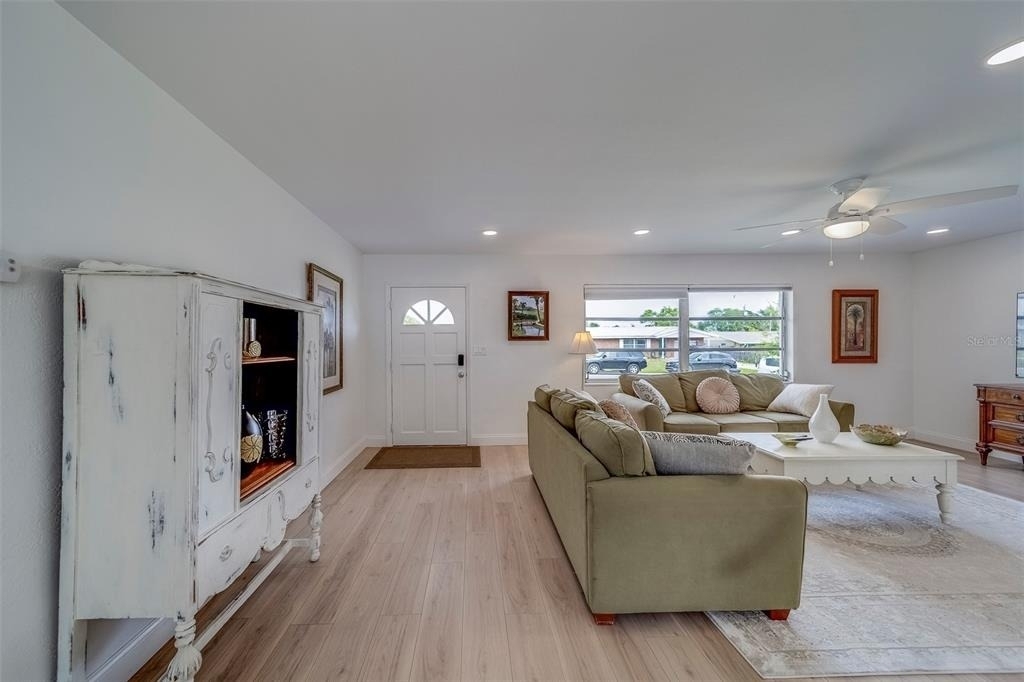 11424 79th Avenue - Photo 4