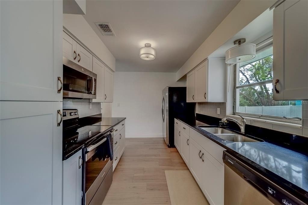 11424 79th Avenue - Photo 12