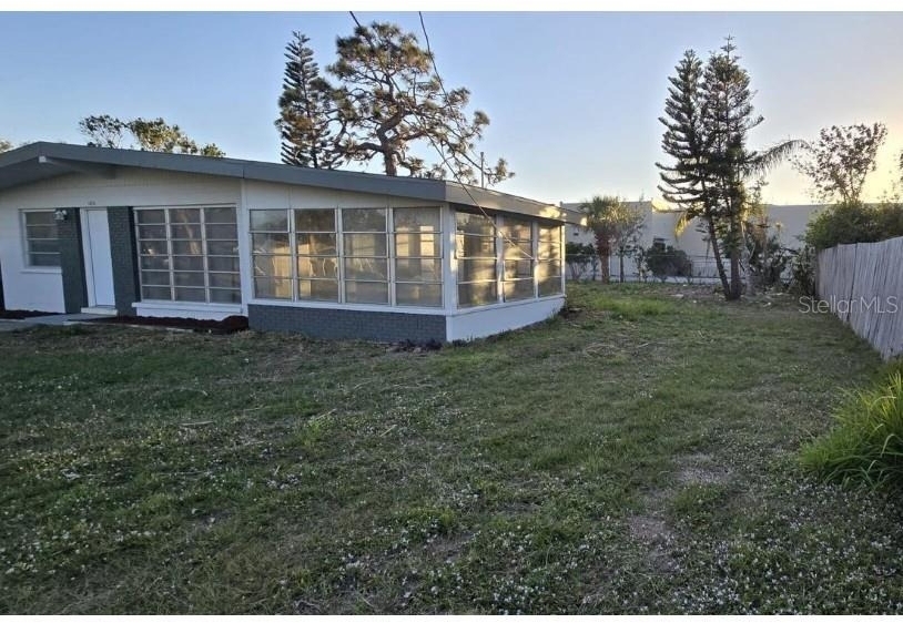 1634 Banyan Drive - Photo 13