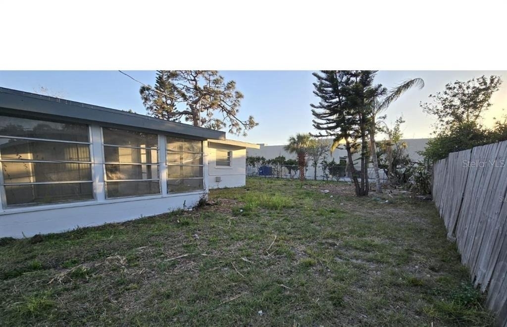 1634 Banyan Drive - Photo 12