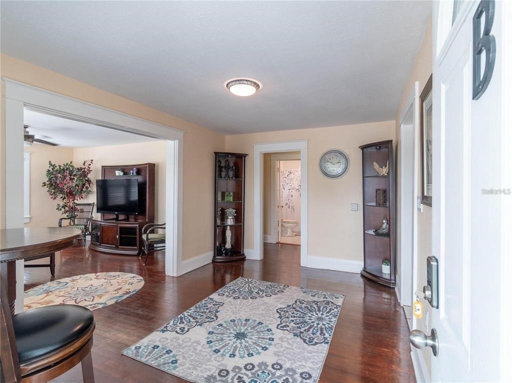 103 E Mohawk Avenue - Photo 1