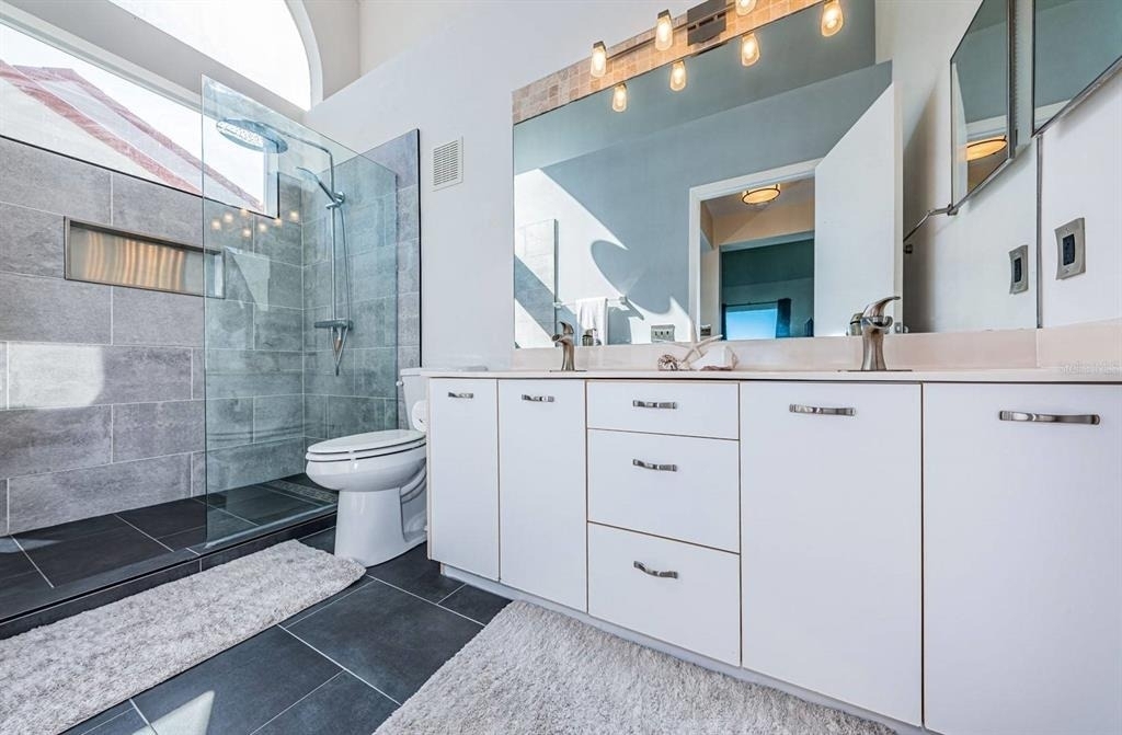 6151 Bahia Del Mar Boulevard - Photo 17