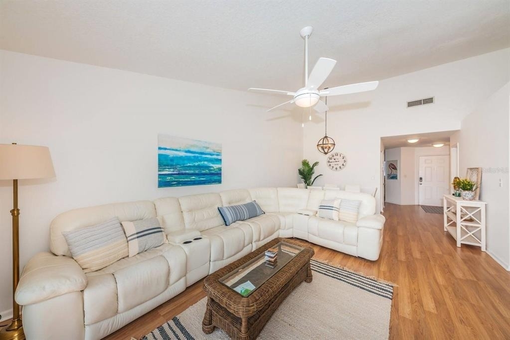 6059 Bahia Del Mar Boulevard - Photo 9