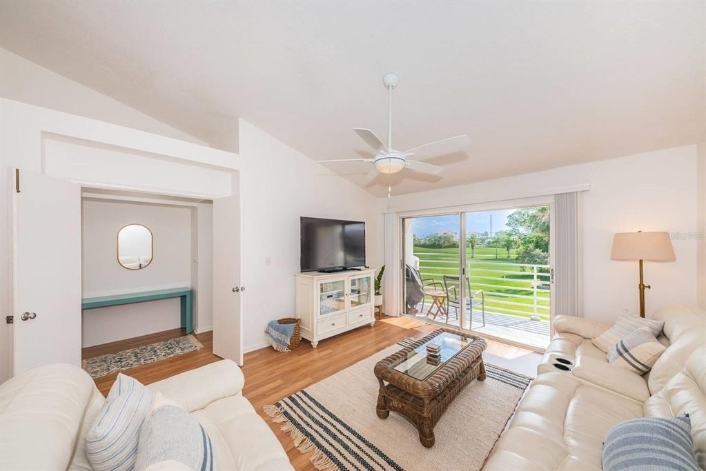 6059 Bahia Del Mar Boulevard - Photo 8