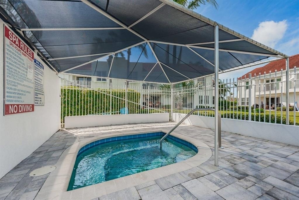 6059 Bahia Del Mar Boulevard - Photo 14